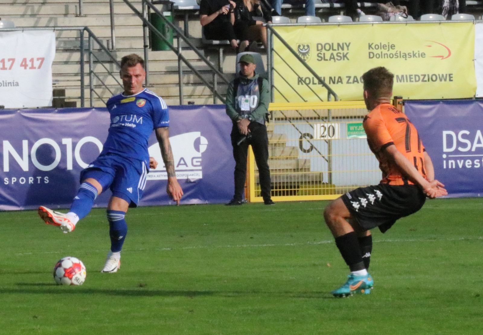 Miedź Legnica podzieliła się punktami z Chrobrym Głogów