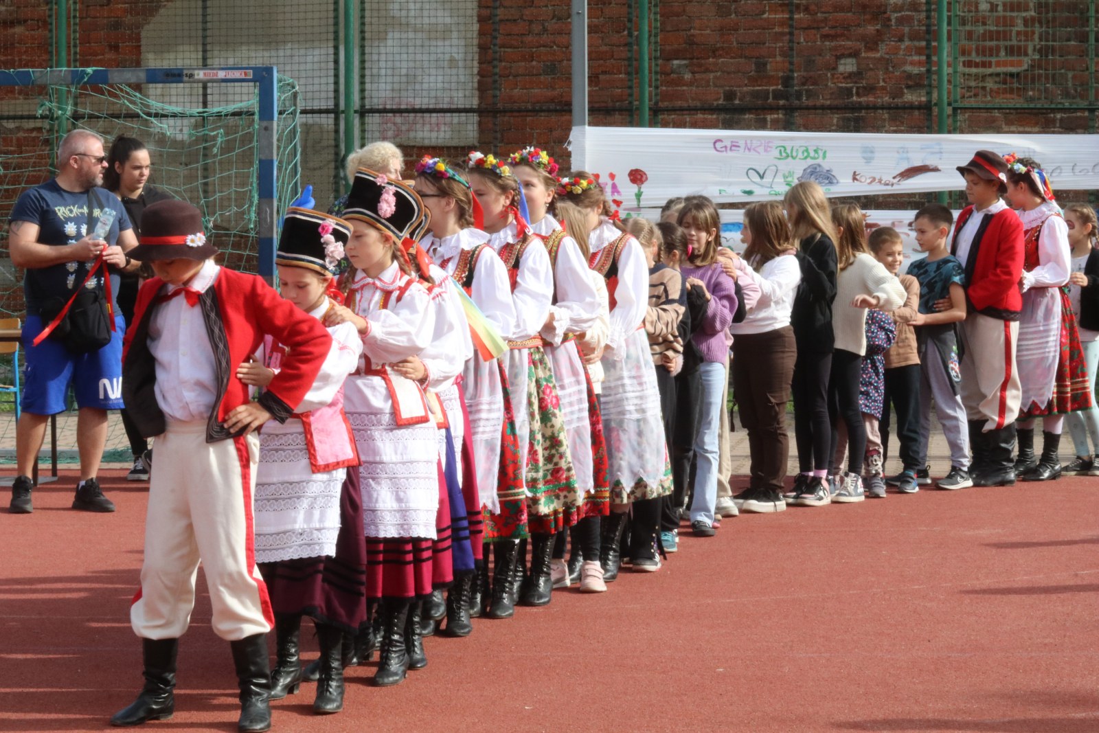 Rodzinny piknik odbył się w Szkole Podstawowej nr 4