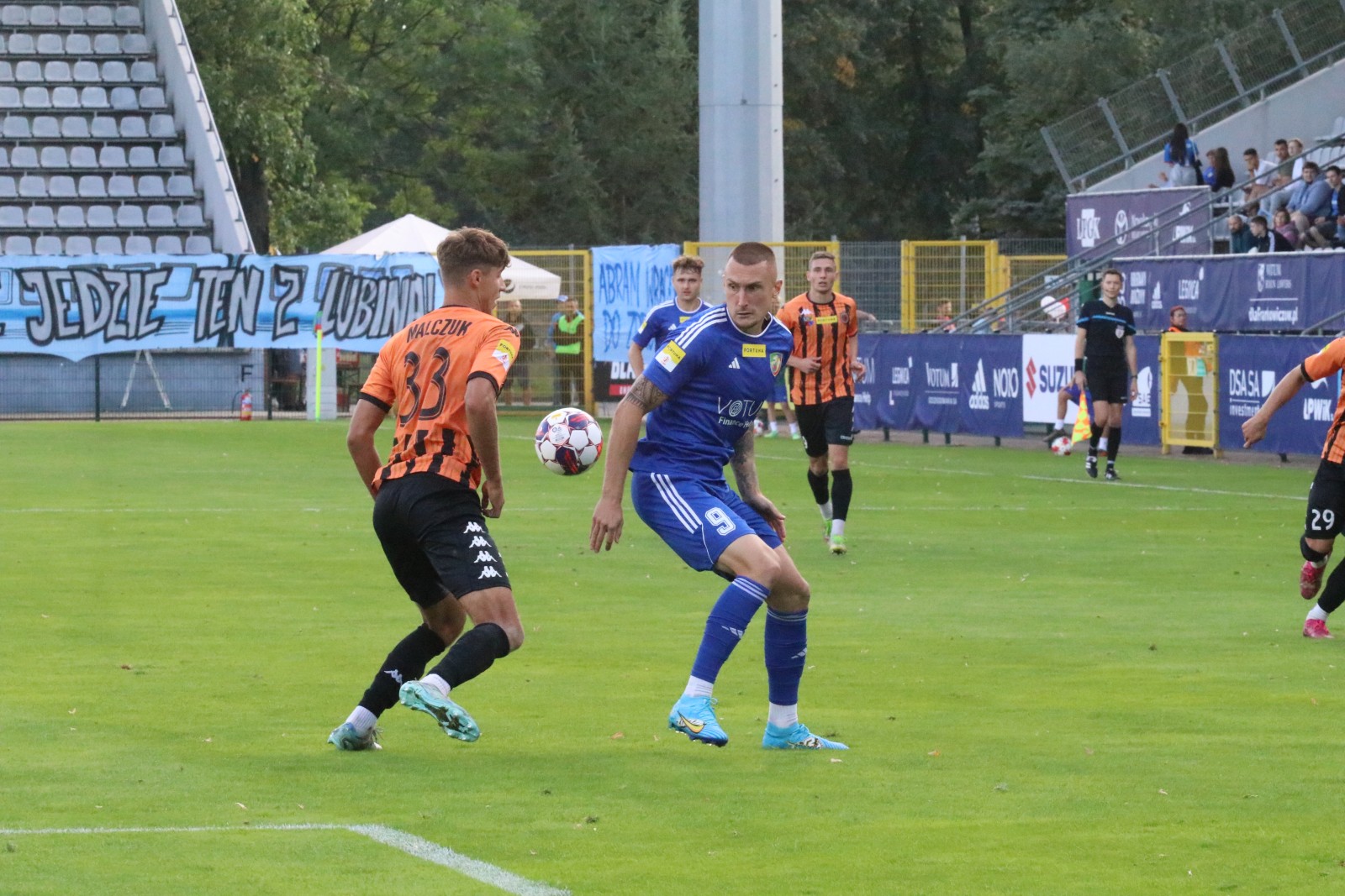 Miedź Legnica podzieliła się punktami z Chrobrym Głogów