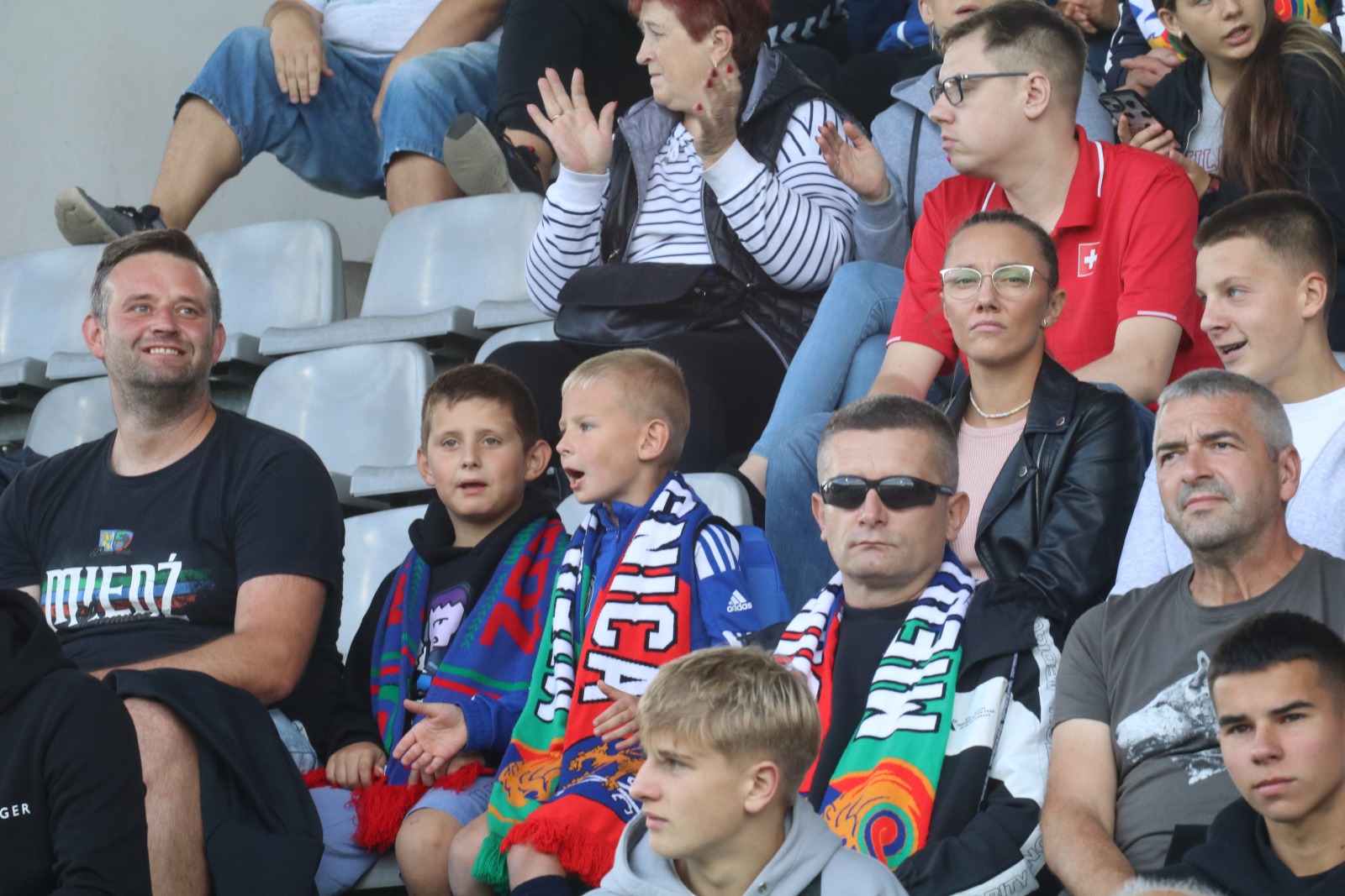 Blisko cztery tysiące kibiców oglądało mecz Miedzi z Chrobrym