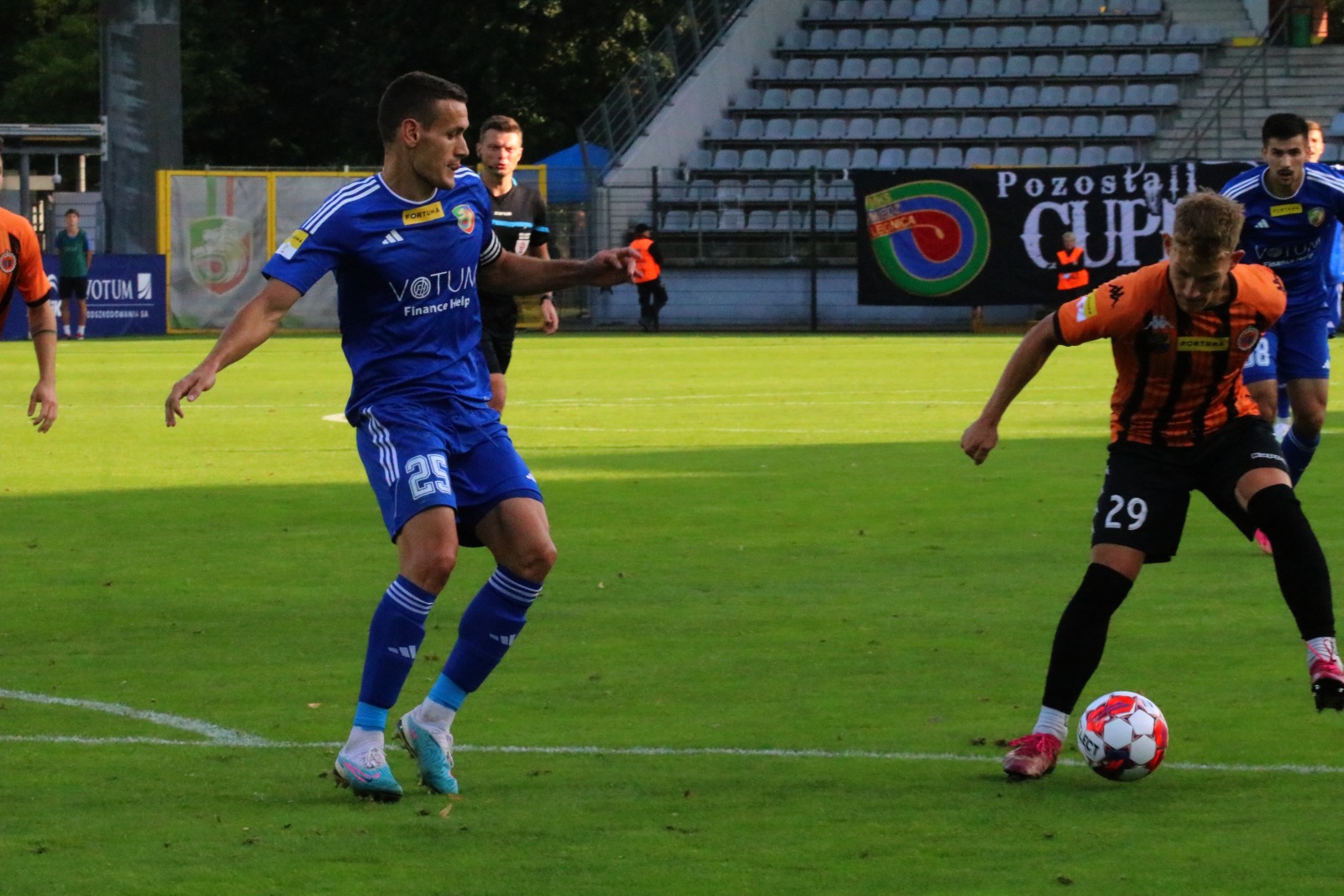 Miedź Legnica podzieliła się punktami z Chrobrym Głogów