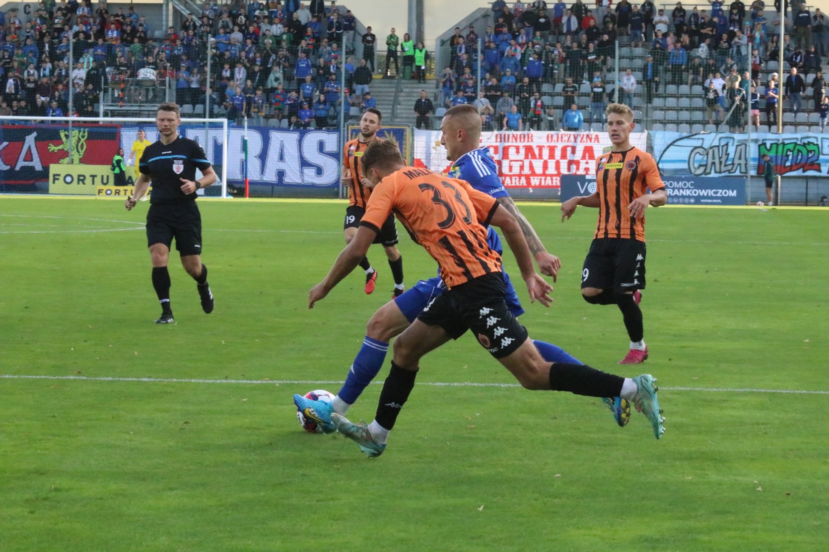 Miedź Legnica podzieliła się punktami z Chrobrym Głogów