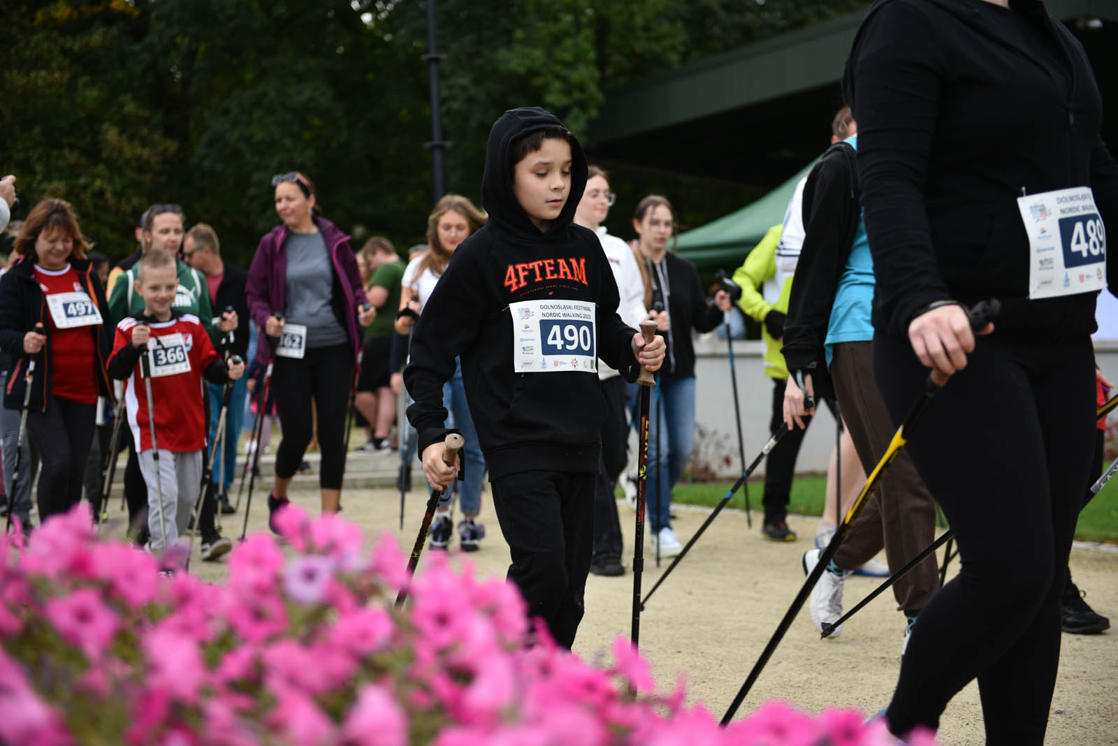 Ponad 200 chętnych na Dolnośląskim Festiwalu Nordic Walking