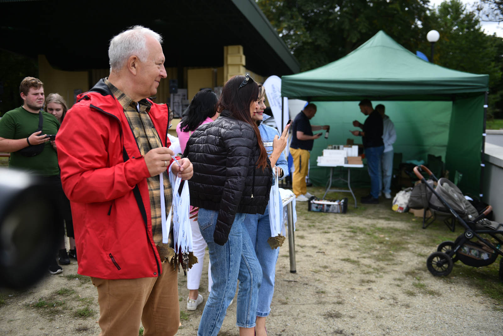 Ponad 200 chętnych na Dolnośląskim Festiwalu Nordic Walking