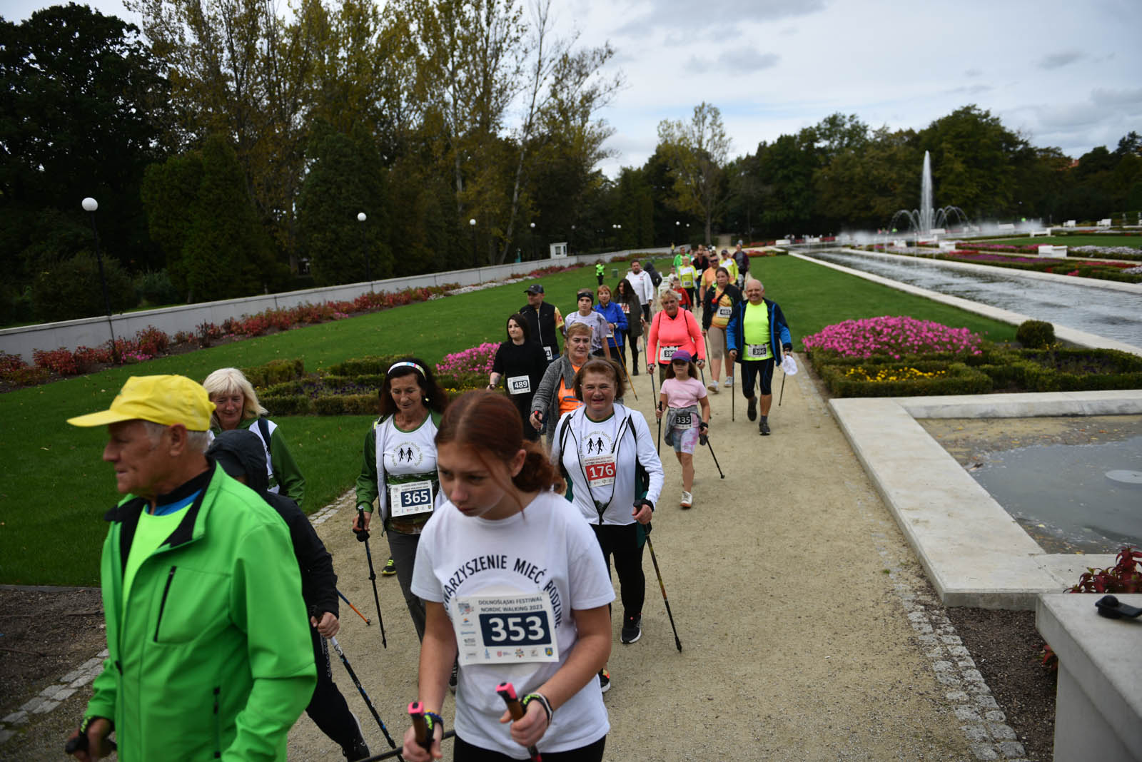 Ponad 200 chętnych na Dolnośląskim Festiwalu Nordic Walking