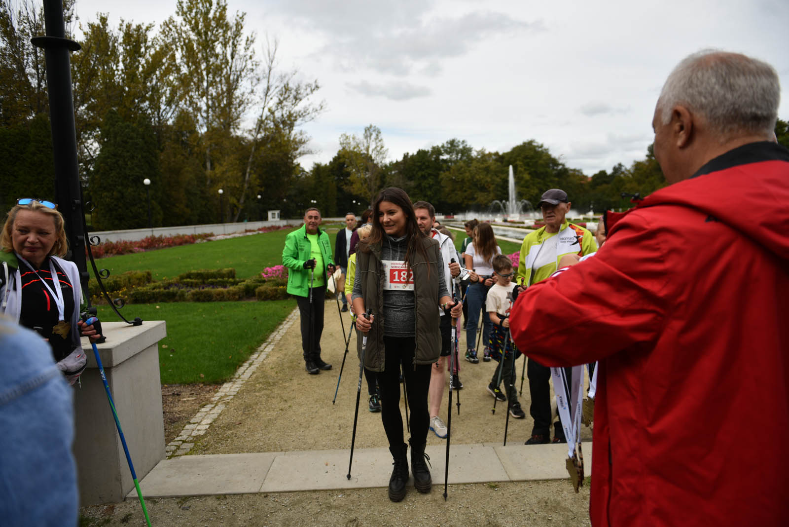 Ponad 200 chętnych na Dolnośląskim Festiwalu Nordic Walking