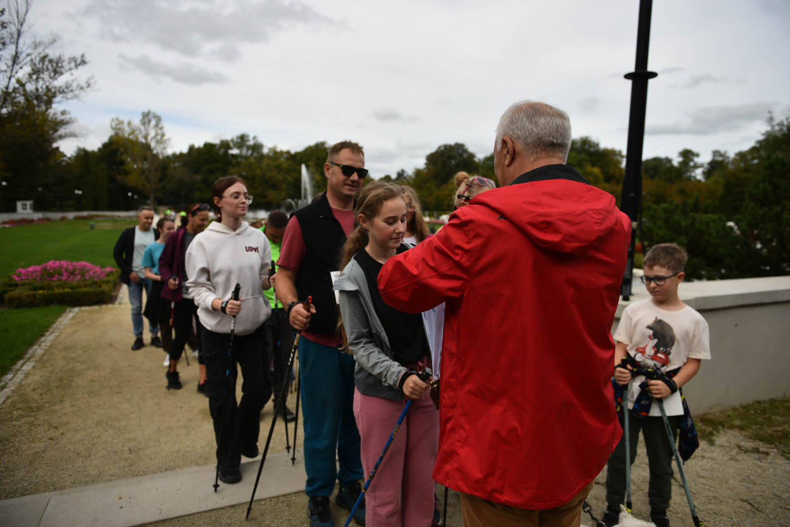 Ponad 200 chętnych na Dolnośląskim Festiwalu Nordic Walking