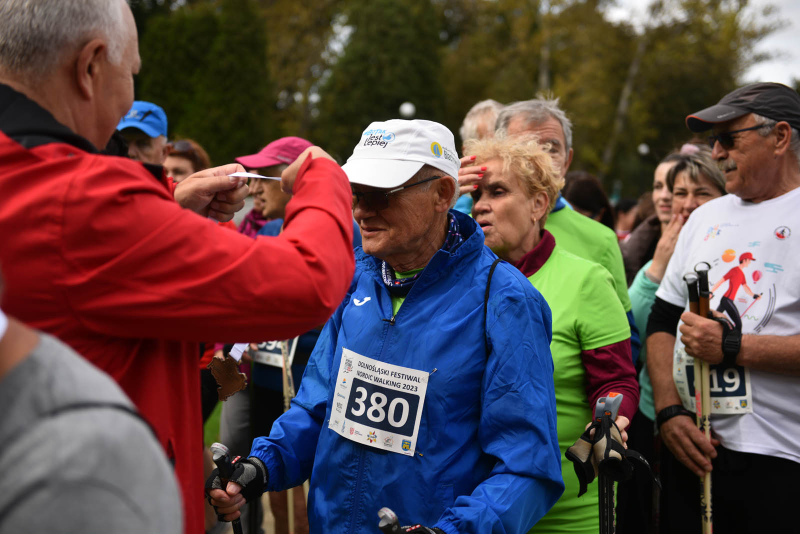 Ponad 200 chętnych na Dolnośląskim Festiwalu Nordic Walking