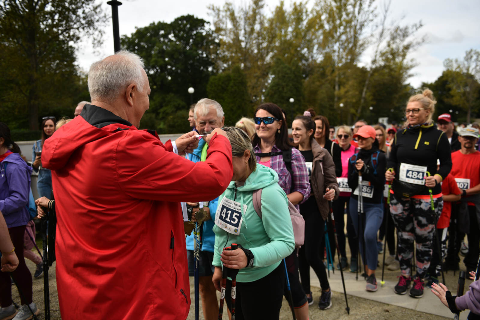 Ponad 200 chętnych na Dolnośląskim Festiwalu Nordic Walking