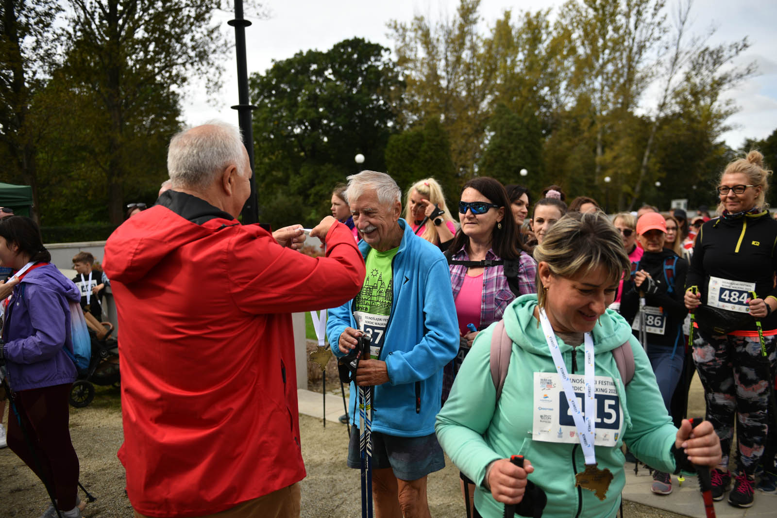 Ponad 200 chętnych na Dolnośląskim Festiwalu Nordic Walking