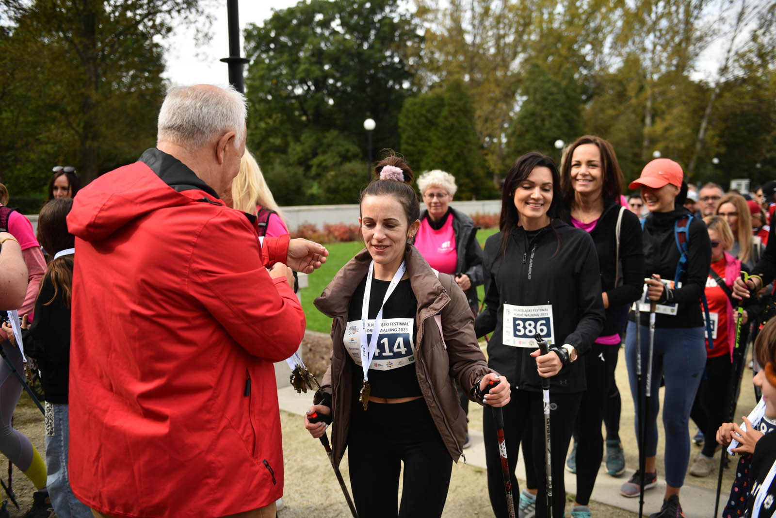Ponad 200 chętnych na Dolnośląskim Festiwalu Nordic Walking