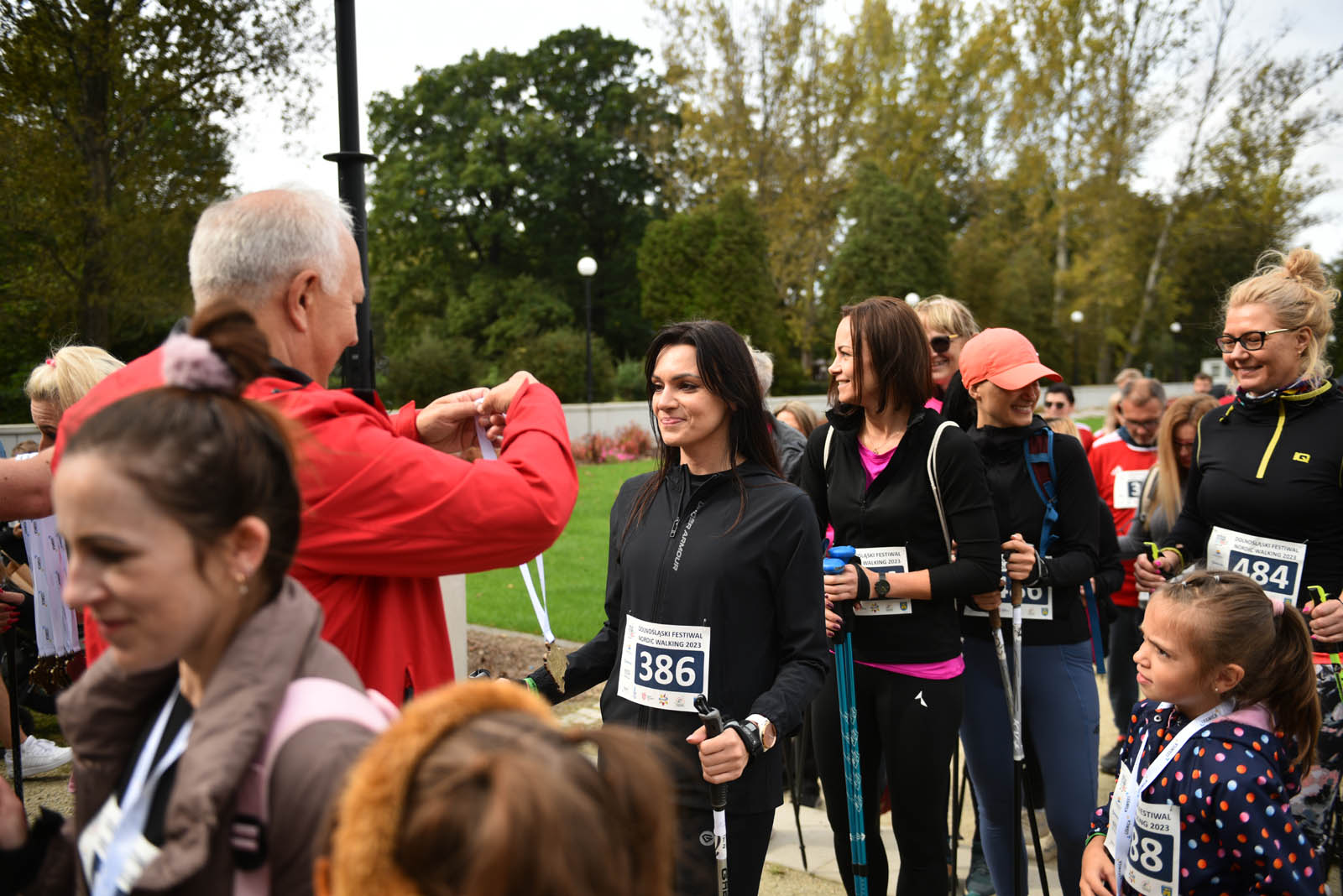 Ponad 200 chętnych na Dolnośląskim Festiwalu Nordic Walking