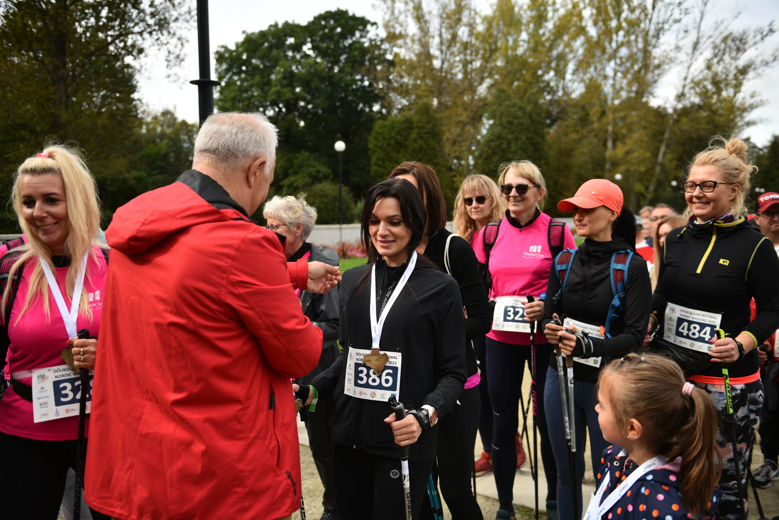 Ponad 200 chętnych na Dolnośląskim Festiwalu Nordic Walking