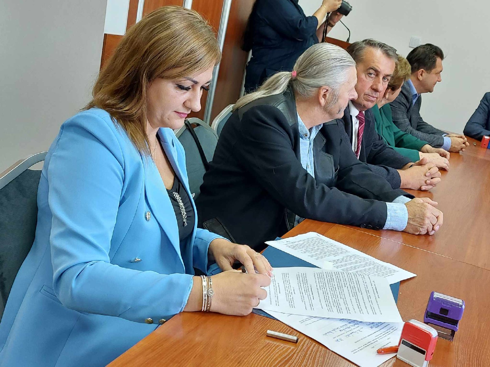 Podpisanie umów na remont kolejnych dróg powiatowych