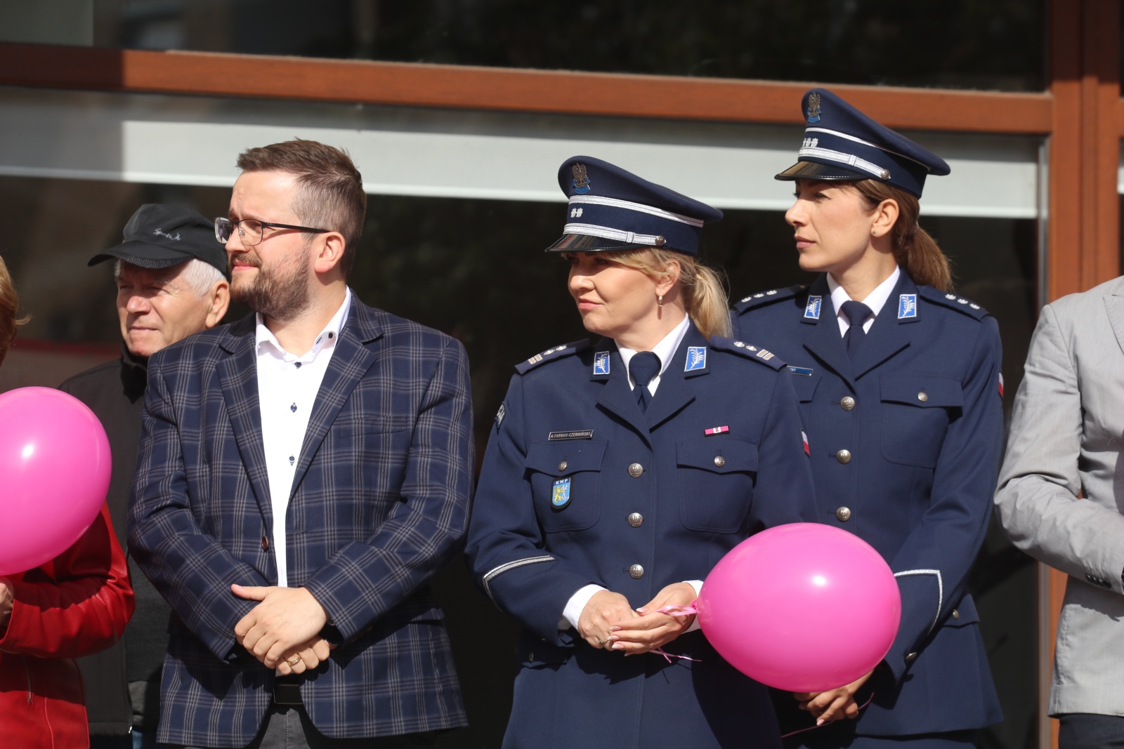 Z różowymi balonami i orkiestrą policyjną maszerowali ku zdrowiu
