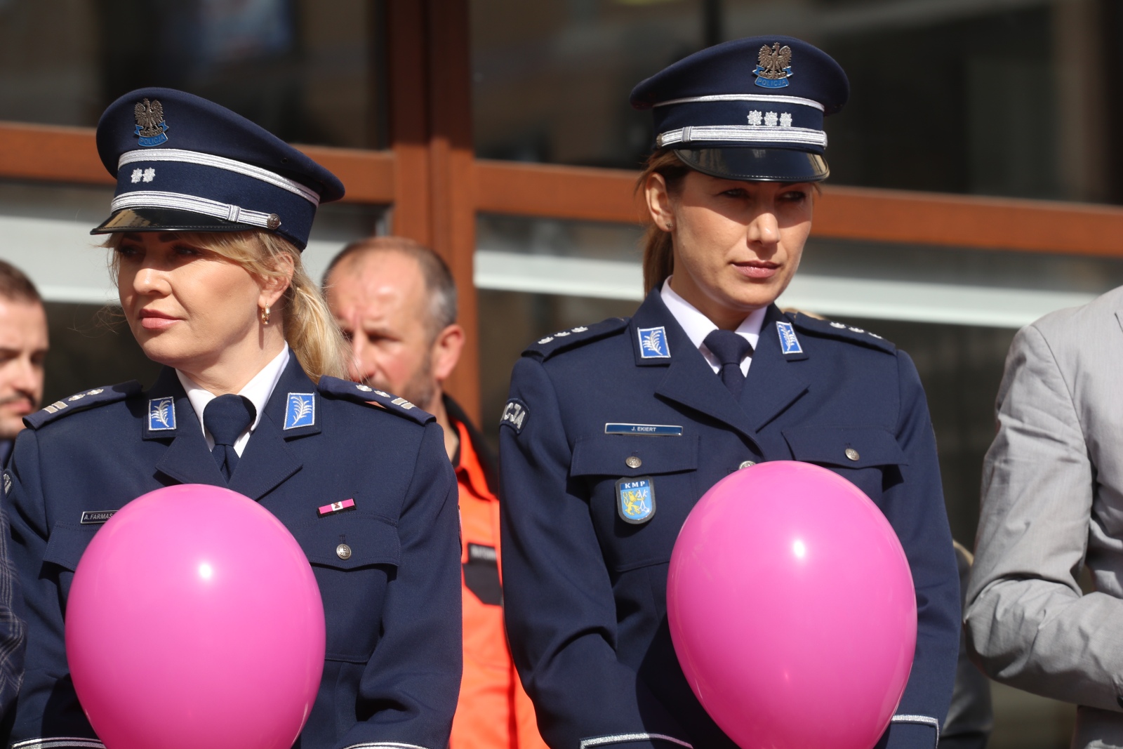 Z różowymi balonami i orkiestrą policyjną maszerowali ku zdrowiu
