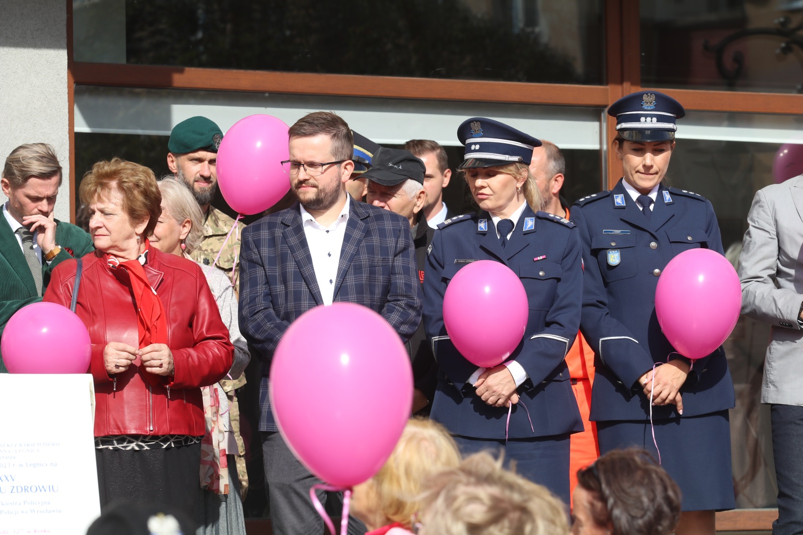 Z różowymi balonami i orkiestrą policyjną maszerowali ku zdrowiu