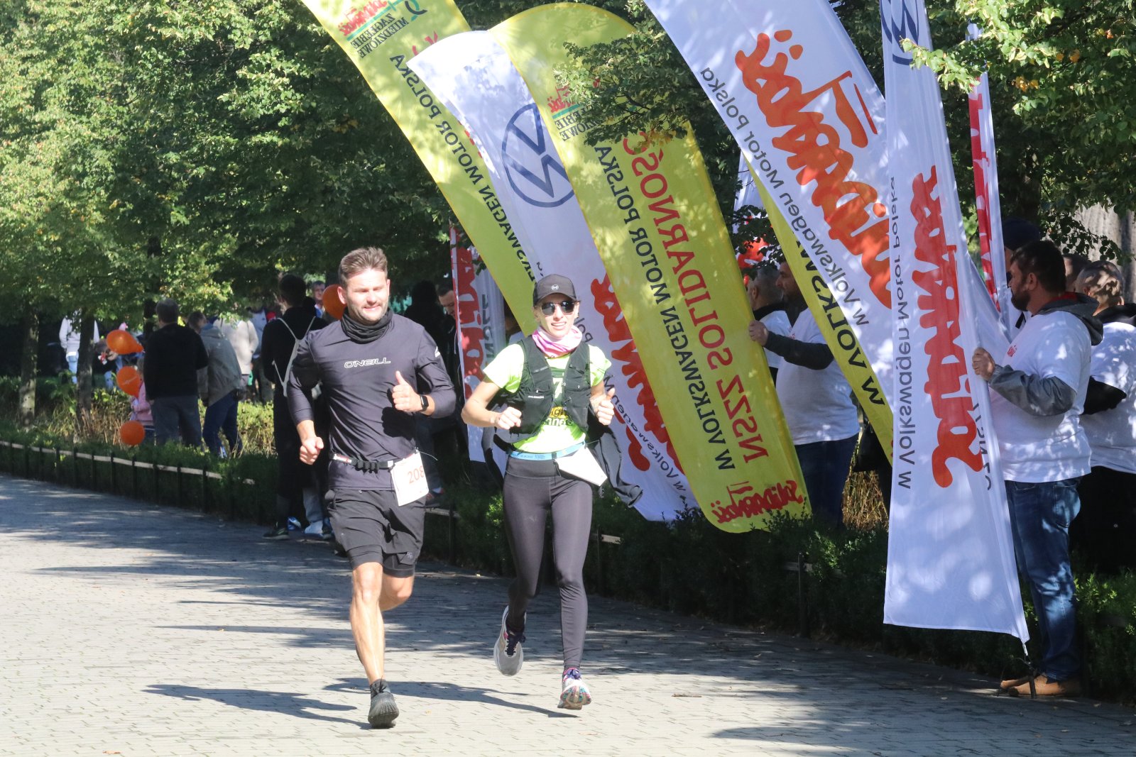 Głośno protestowali i kibicowali zwolnionemu  szefowi związku