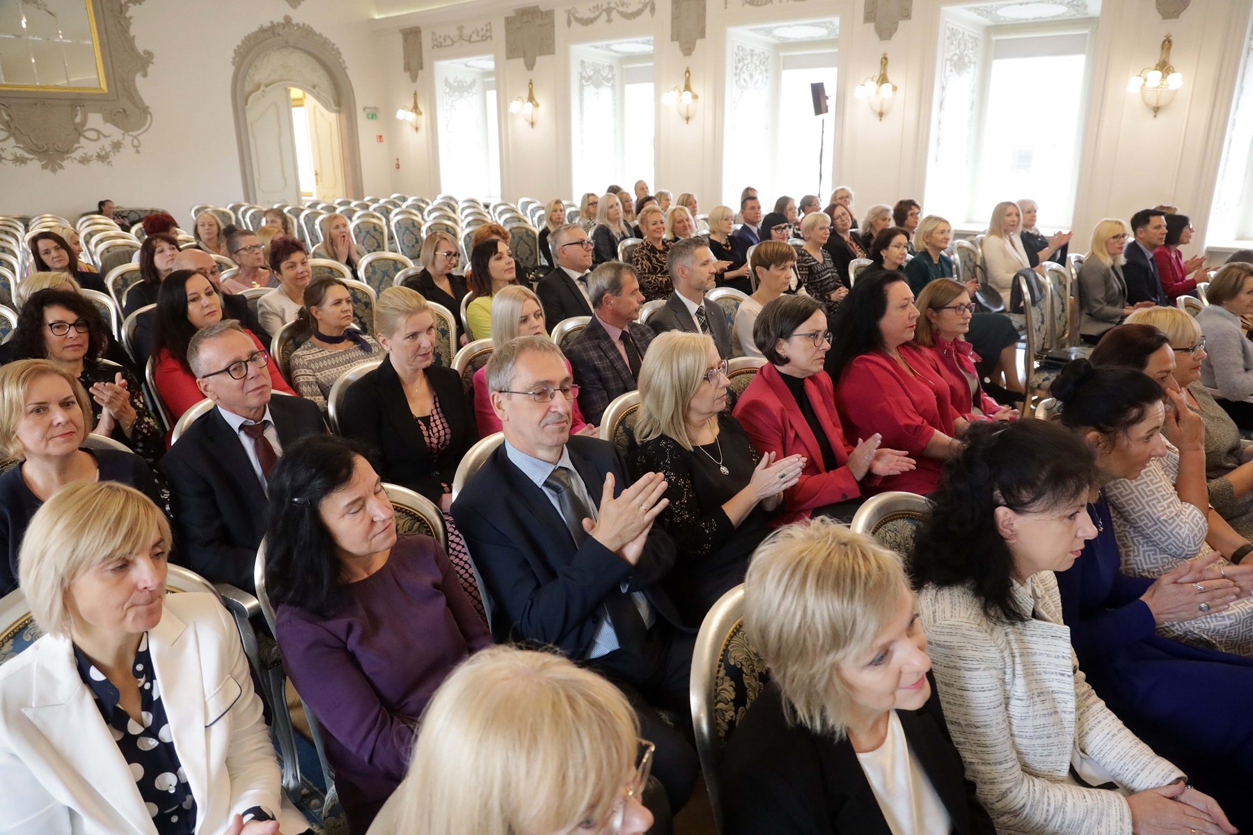 Nagrody prezydenta z okazji Dnia Edukacji Narodowej