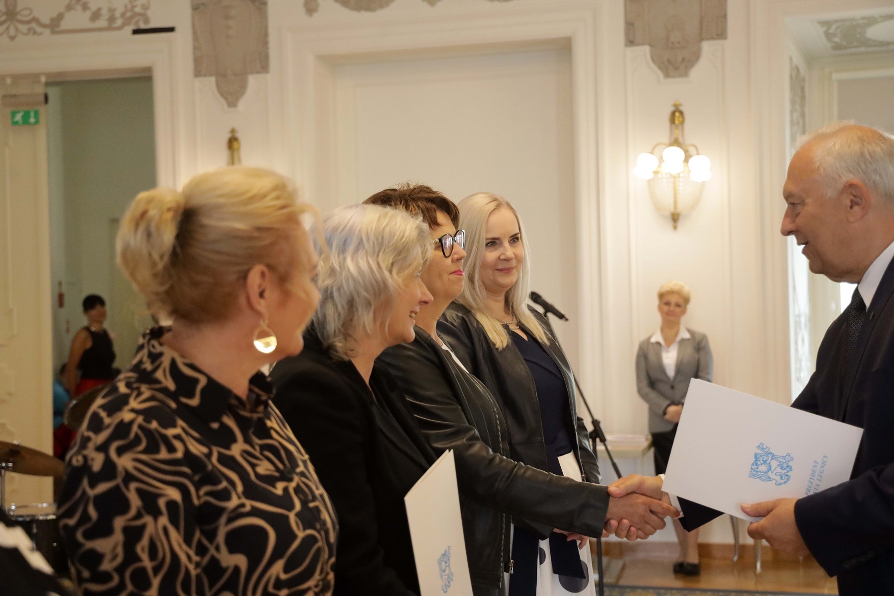 Nagrody prezydenta z okazji Dnia Edukacji Narodowej