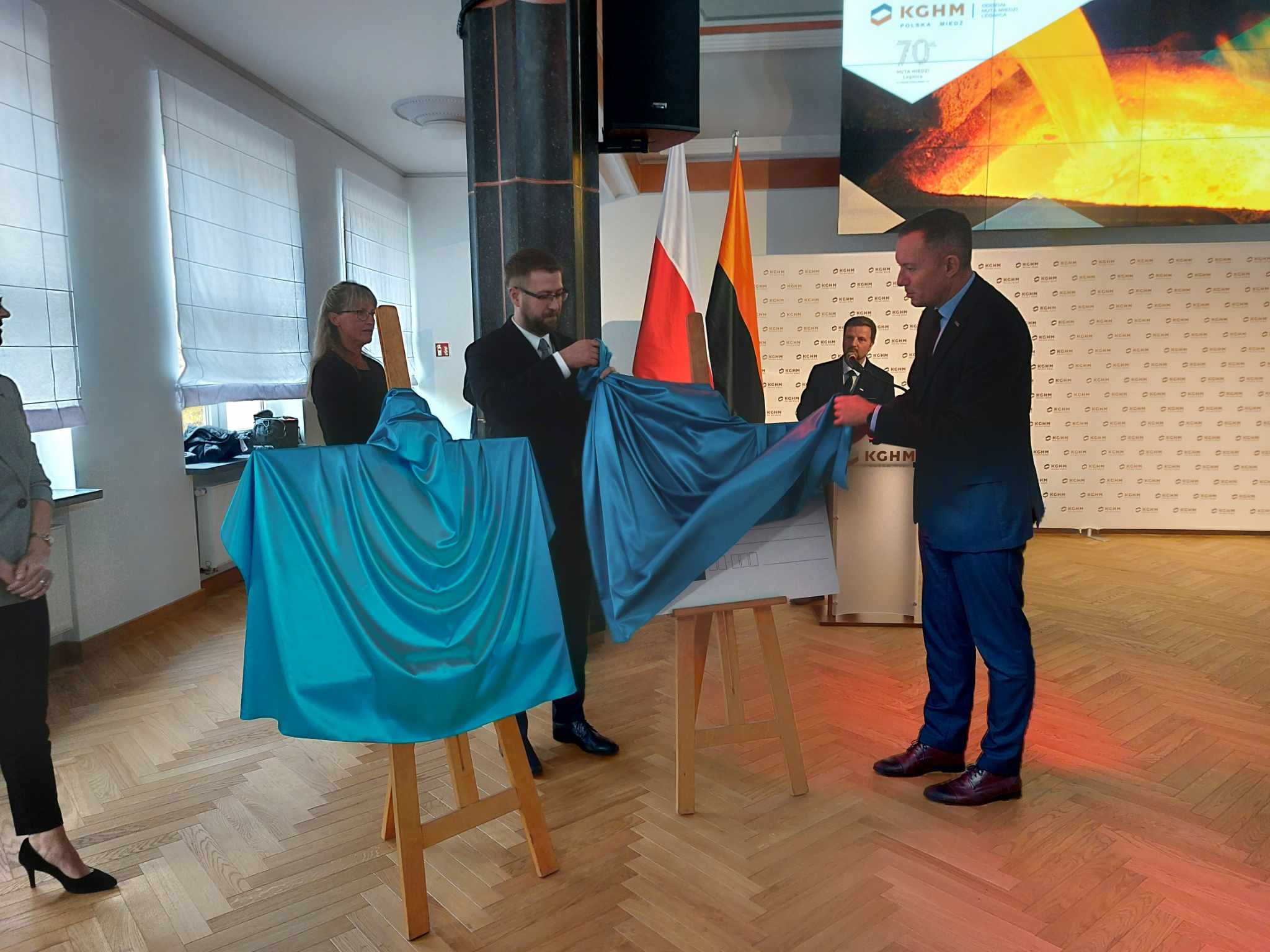 W legnickiej hucie miedzi uroczyście nadano stopnie hutnicze