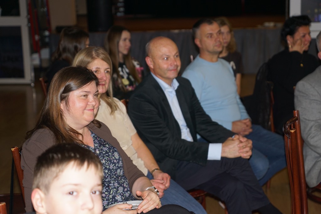 Spotkanie z Beatą Bąkowską - autoką książki o Kunicach