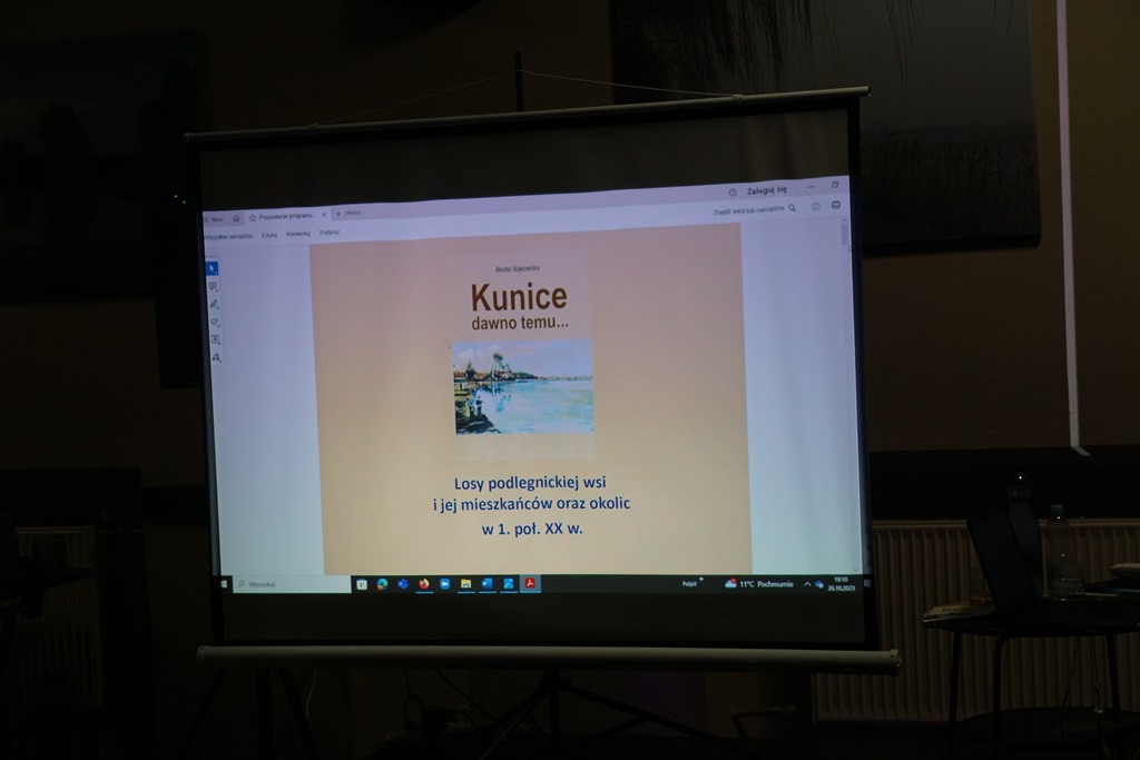 Spotkanie z Beatą Bąkowską - autoką książki o Kunicach