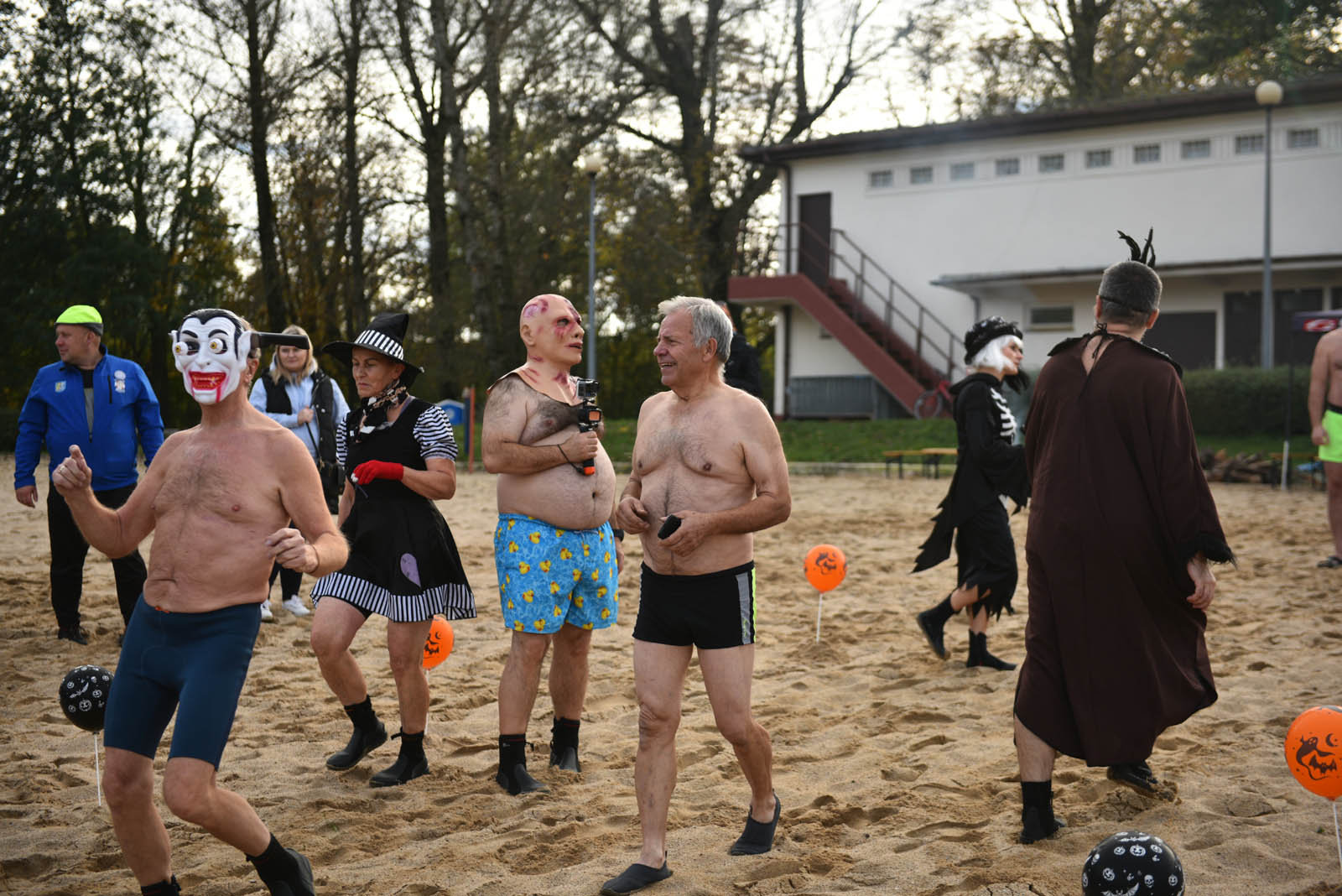 Legnickie Morsy halooweenowo rozpoczęły sezon na Kormoranie