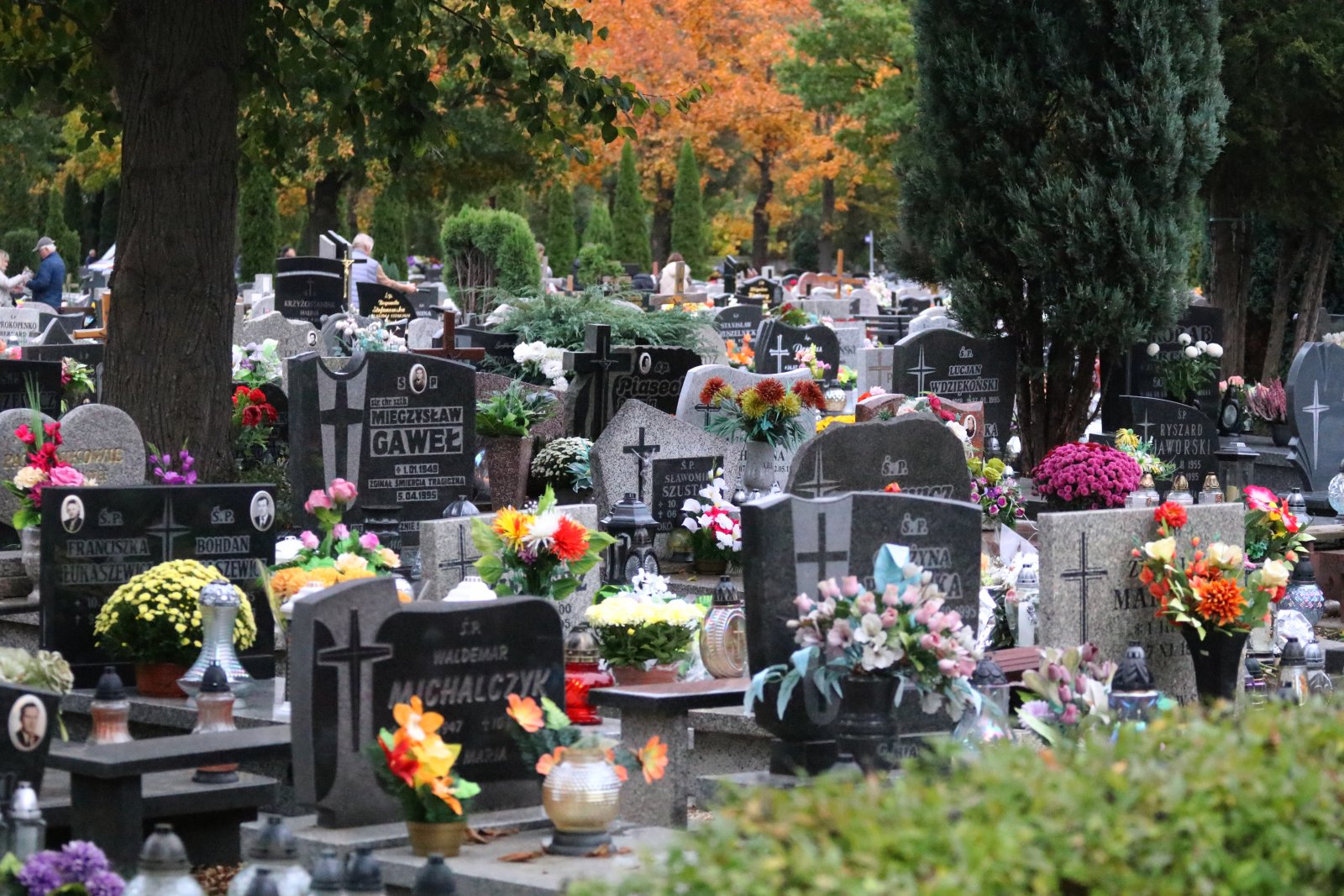 Na Cmentarzu Komunalnym w Legnicy modlono się za zmarłych