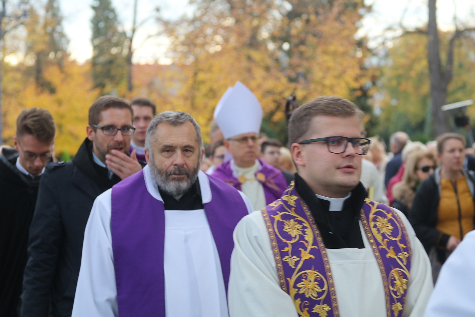 Na Cmentarzu Komunalnym w Legnicy modlono się za zmarłych