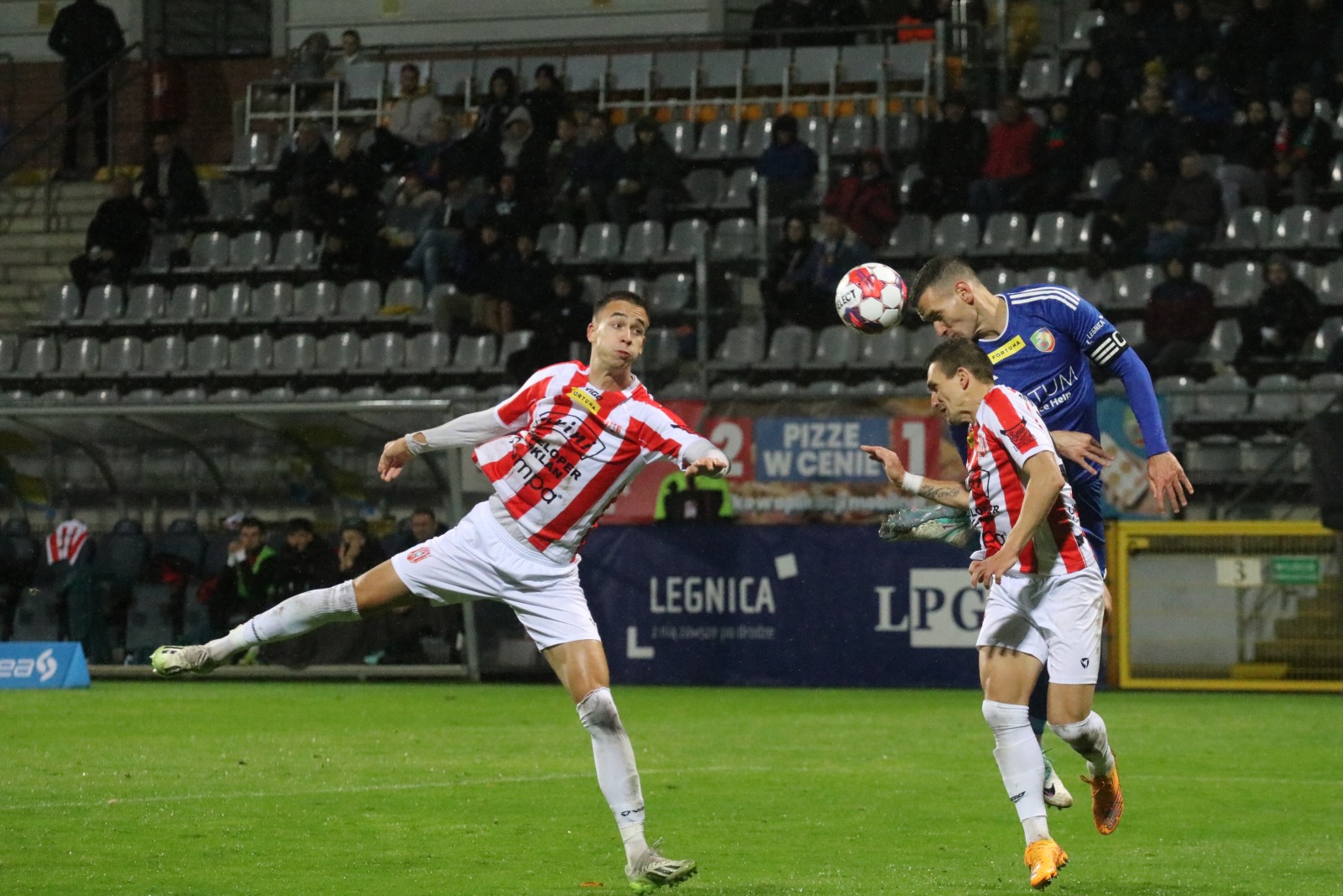 Miedź przegrała z Resovią w meczu 14 kolejki Fortuna 1 Ligi