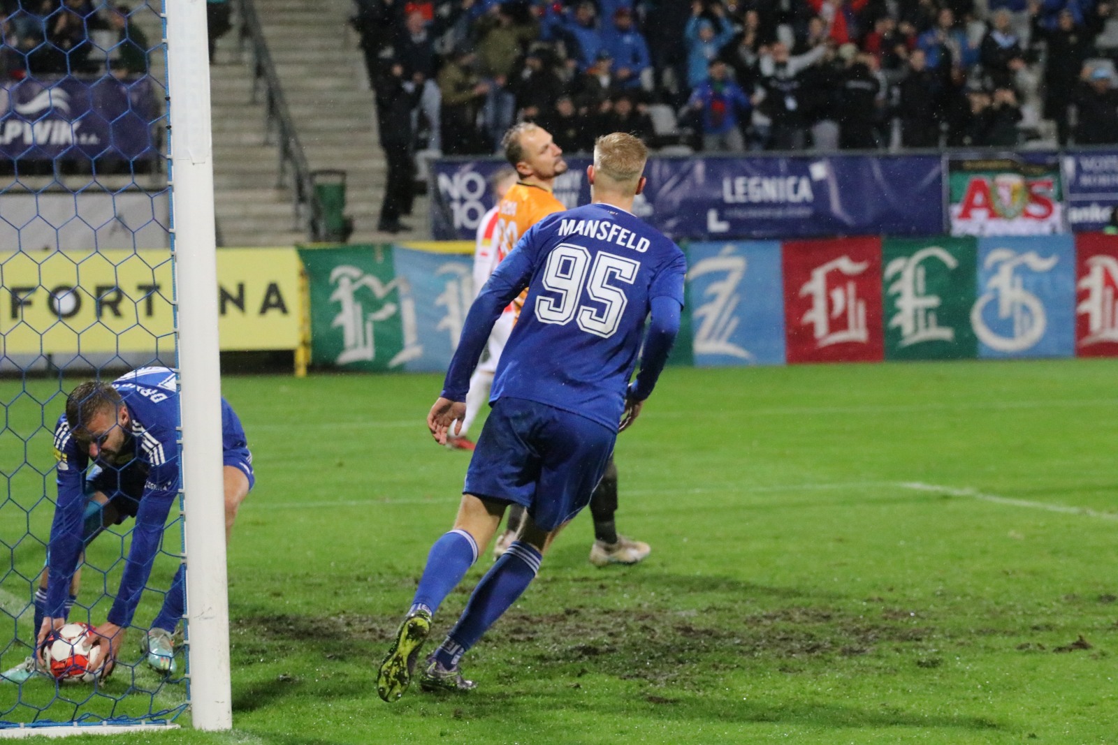 Miedź przegrała z Resovią w meczu 14 kolejki Fortuna 1 Ligi