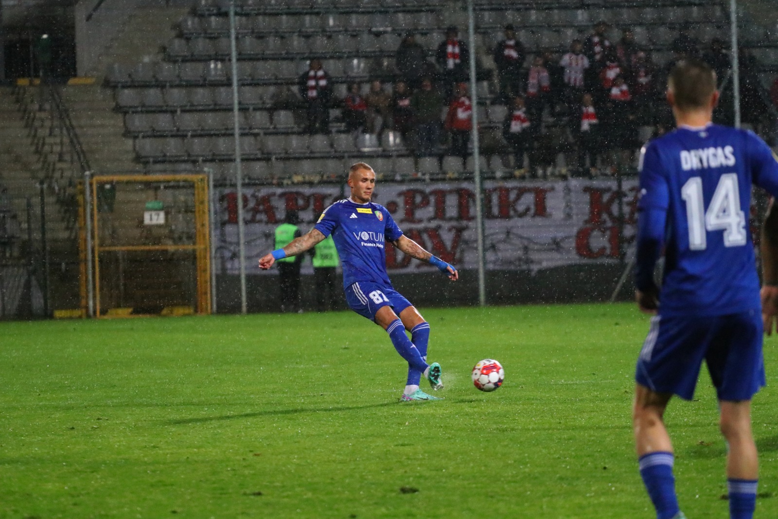 Miedź przegrała z Resovią w meczu 14 kolejki Fortuna 1 Ligi
