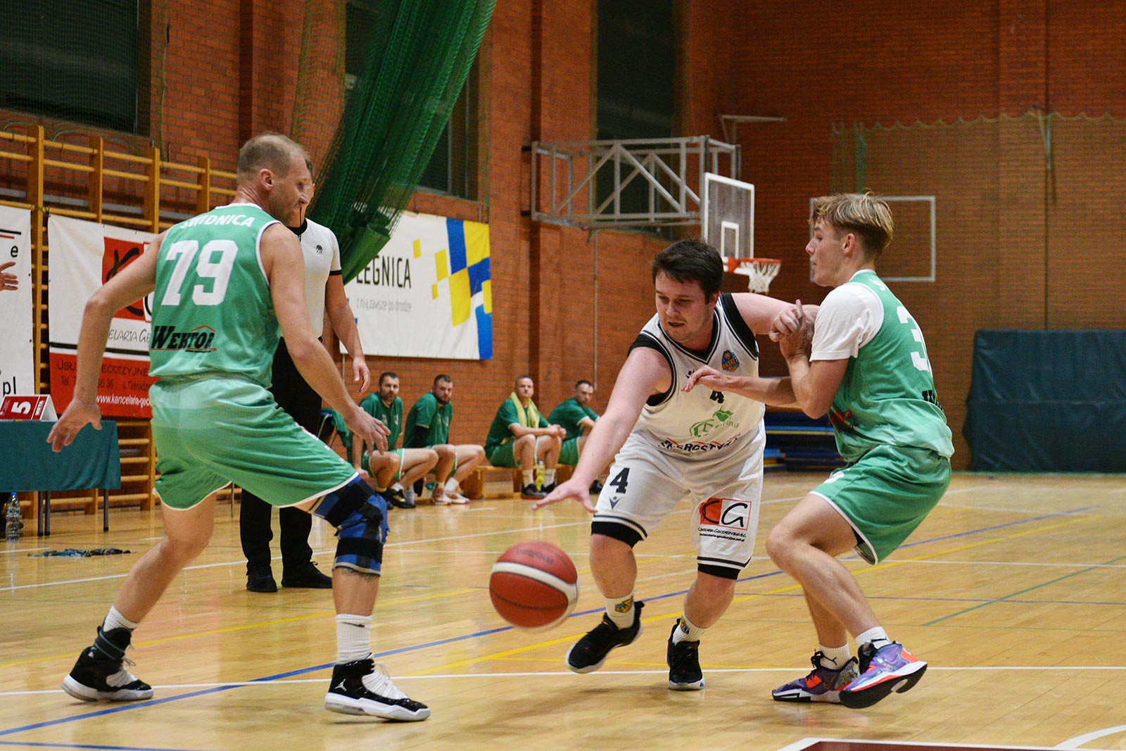Thriller na Wierzyńskiego. Wygrana Basketu Legnica