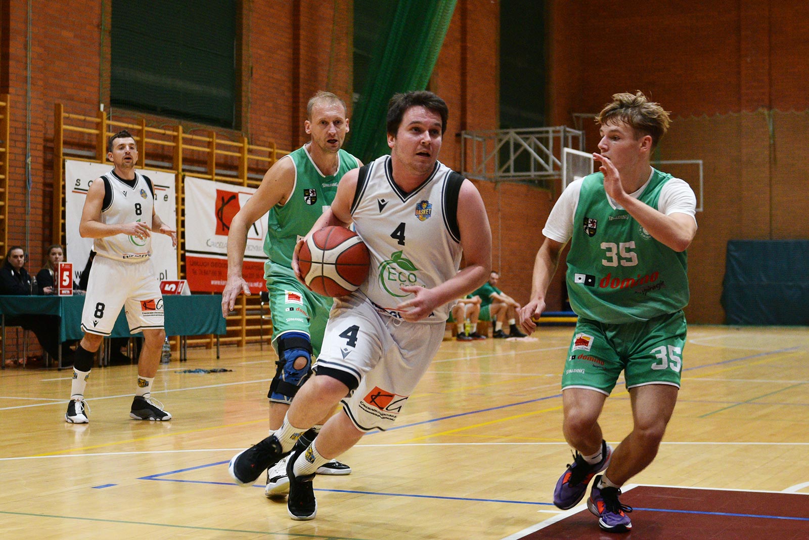 Thriller na Wierzyńskiego. Wygrana Basketu Legnica