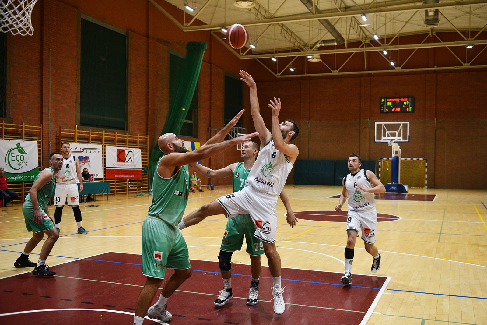 Thriller na Wierzyńskiego. Wygrana Basketu Legnica