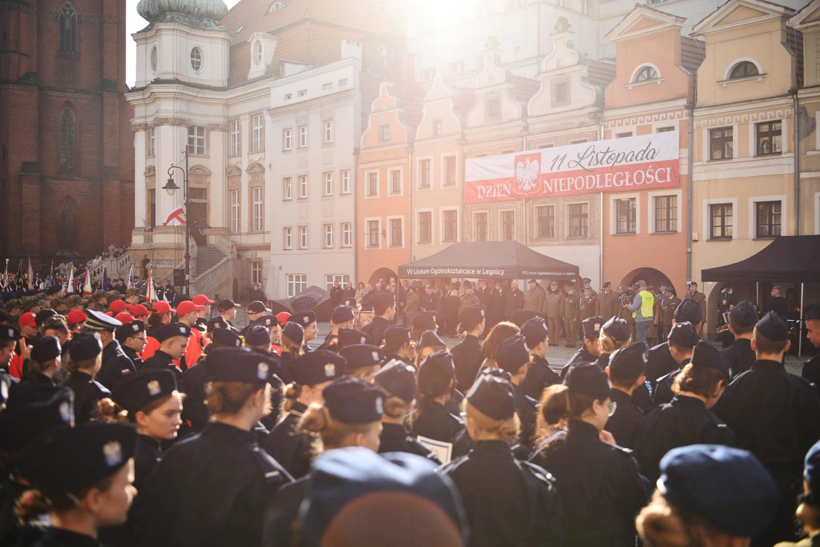 Na sztandar ślubowali strzec godności i honoru munduru