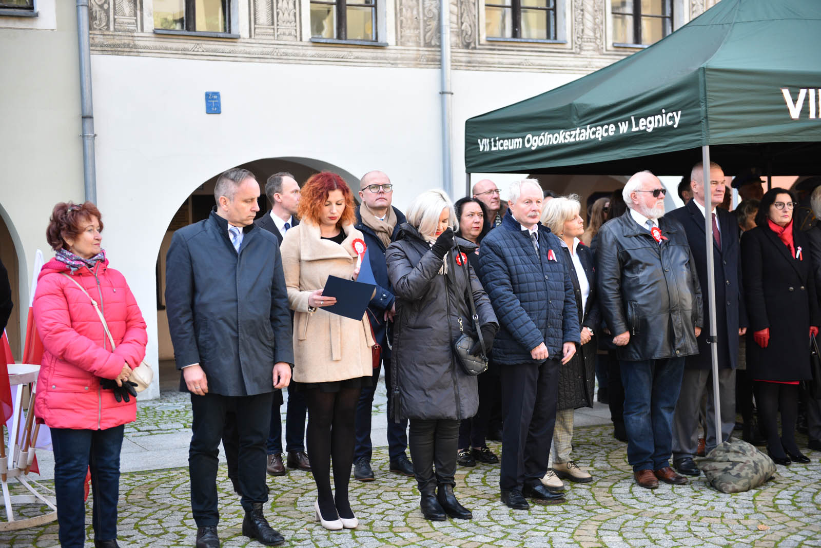 Na sztandar ślubowali strzec godności i honoru munduru