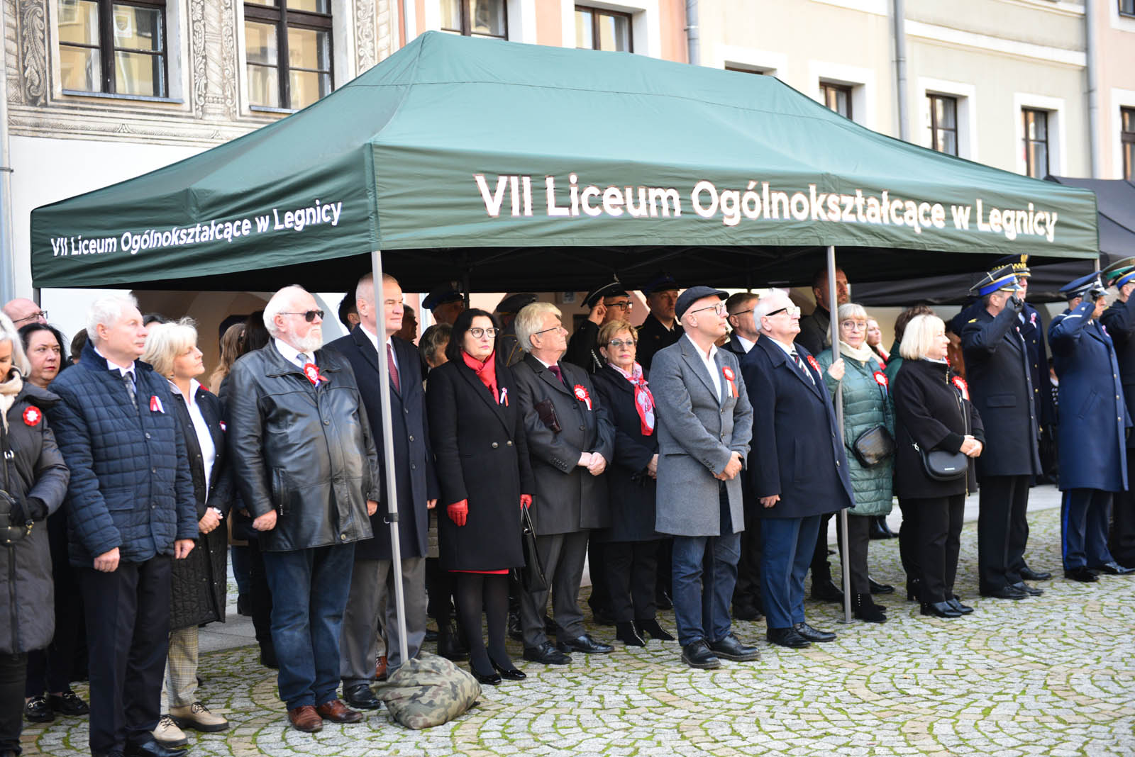 Na sztandar ślubowali strzec godności i honoru munduru