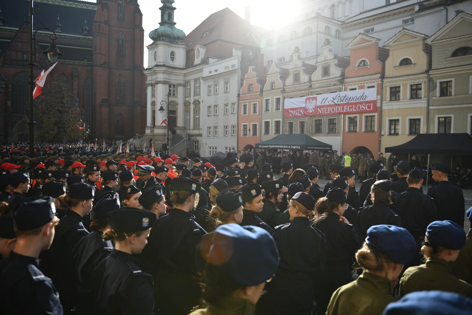 Na sztandar ślubowali strzec godności i honoru munduru