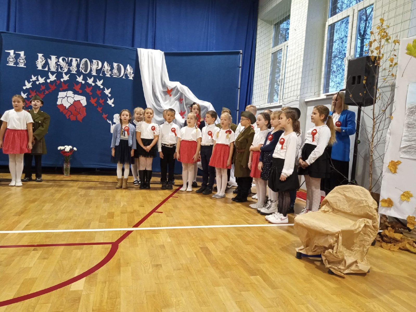 Obchody Święta Niepodległości w szkole w Miłkowicach