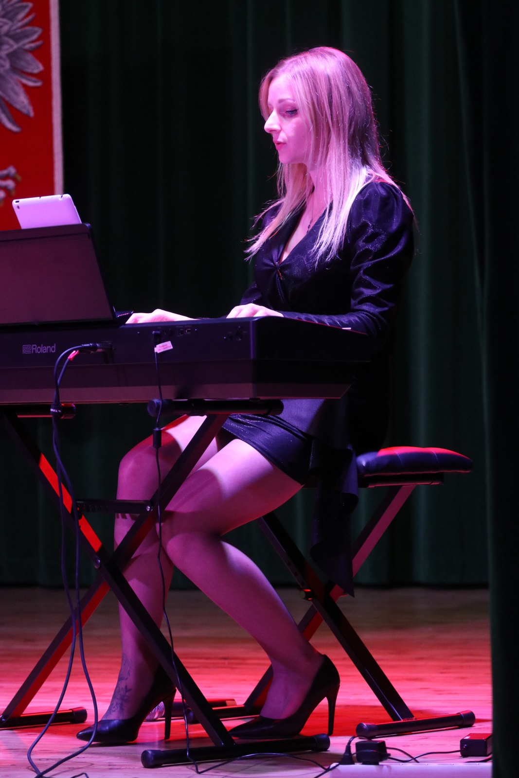 Koncert Patriotyczny w wykonaniu uczniów Nikoli Wardy