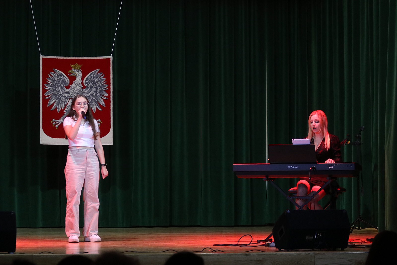 Koncert Patriotyczny w wykonaniu uczniów Nikoli Wardy