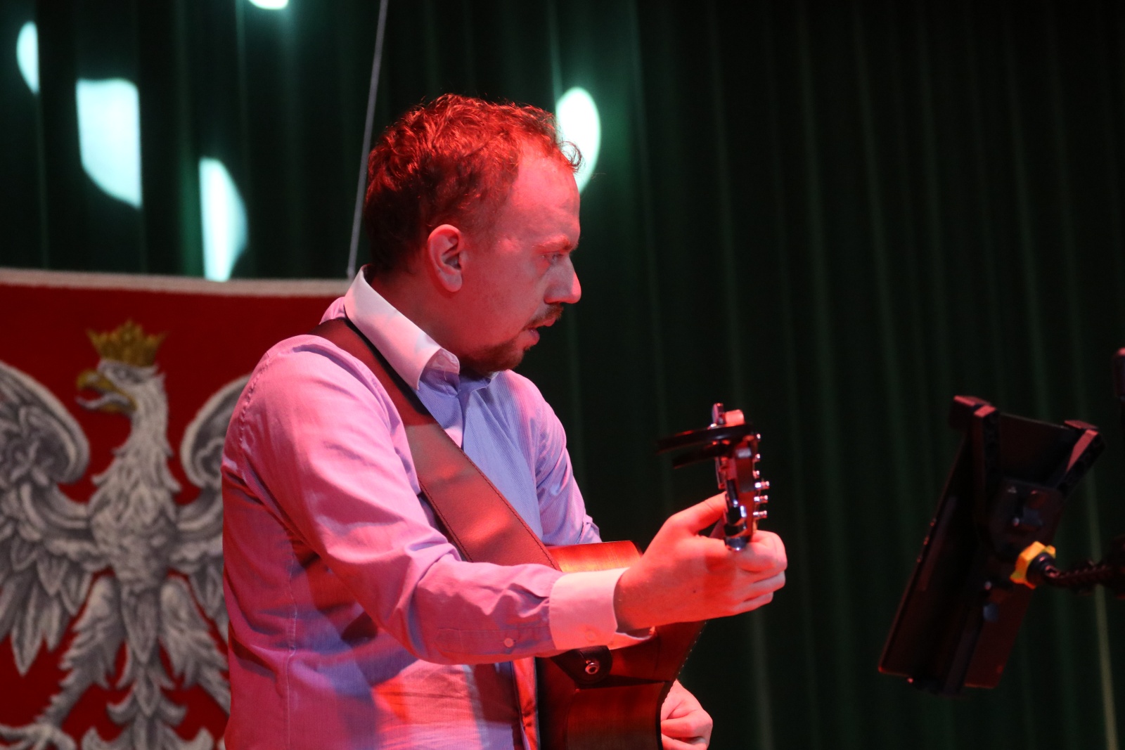Koncert Patriotyczny w wykonaniu uczniów Nikoli Wardy