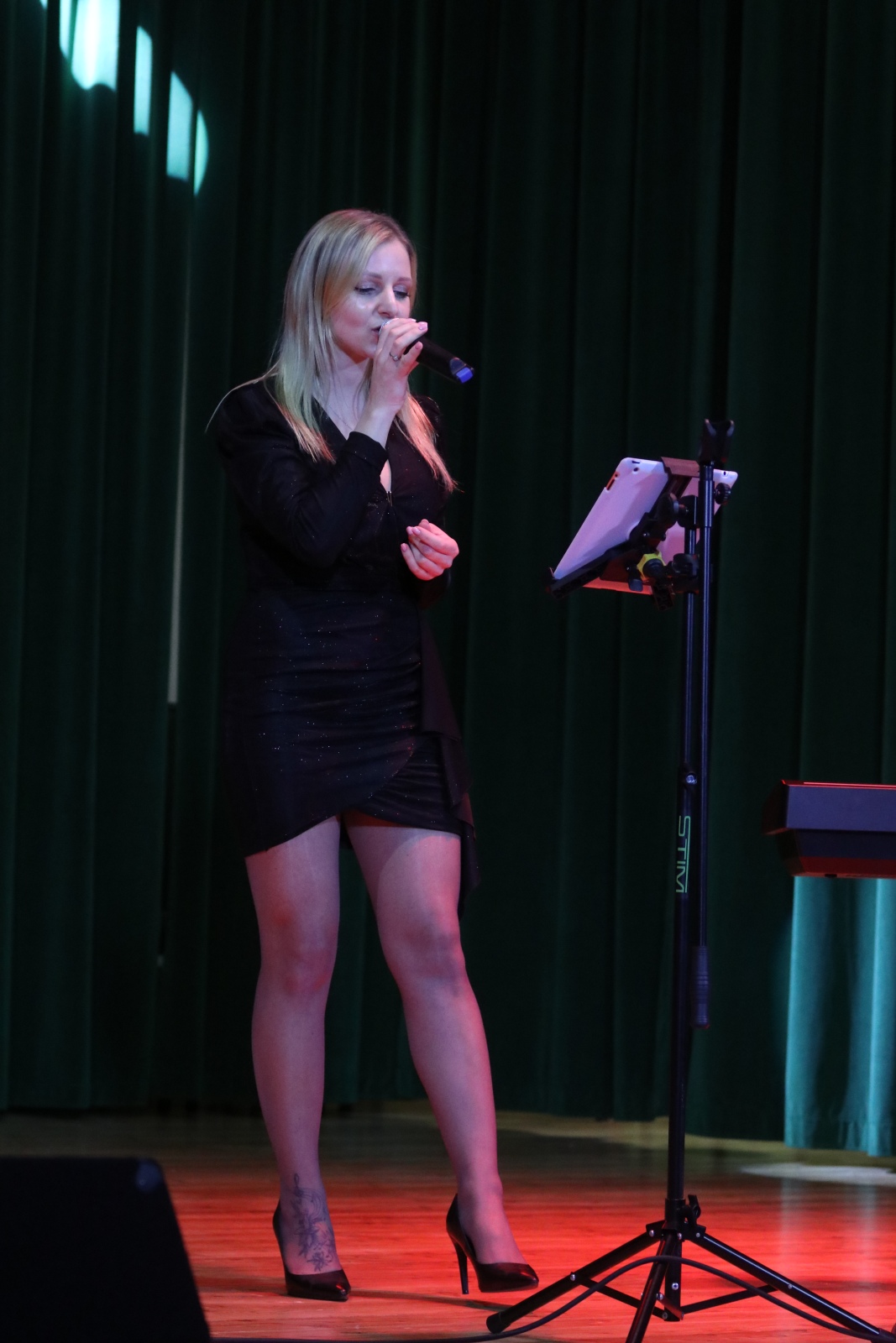 Koncert Patriotyczny w wykonaniu uczniów Nikoli Wardy