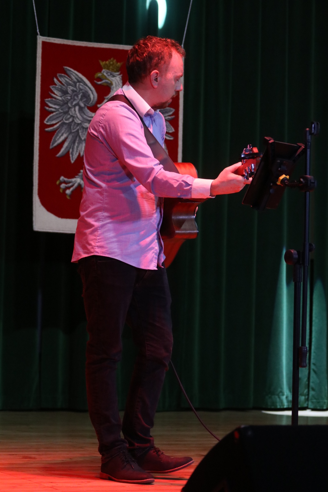 Koncert Patriotyczny w wykonaniu uczniów Nikoli Wardy