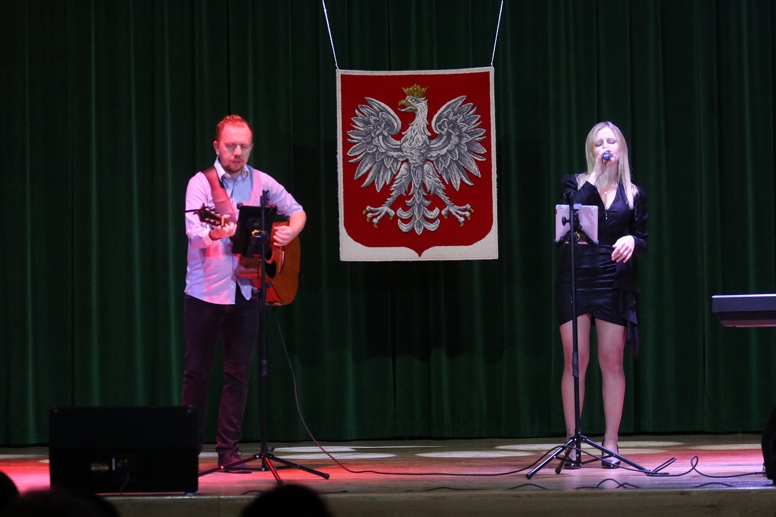 Koncert Patriotyczny w wykonaniu uczniów Nikoli Wardy