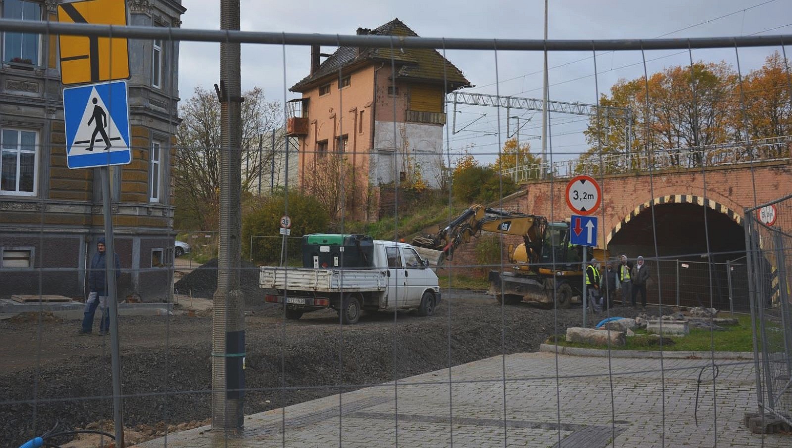 Zobacz jak przebiega przebudowa skrzyżowania w Chojnowie