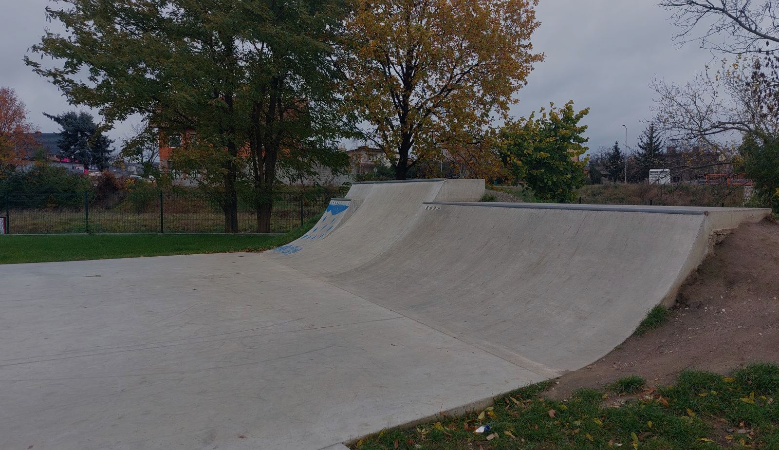 Chojnowski skatepark  pogrążył się w jesienej zadumie