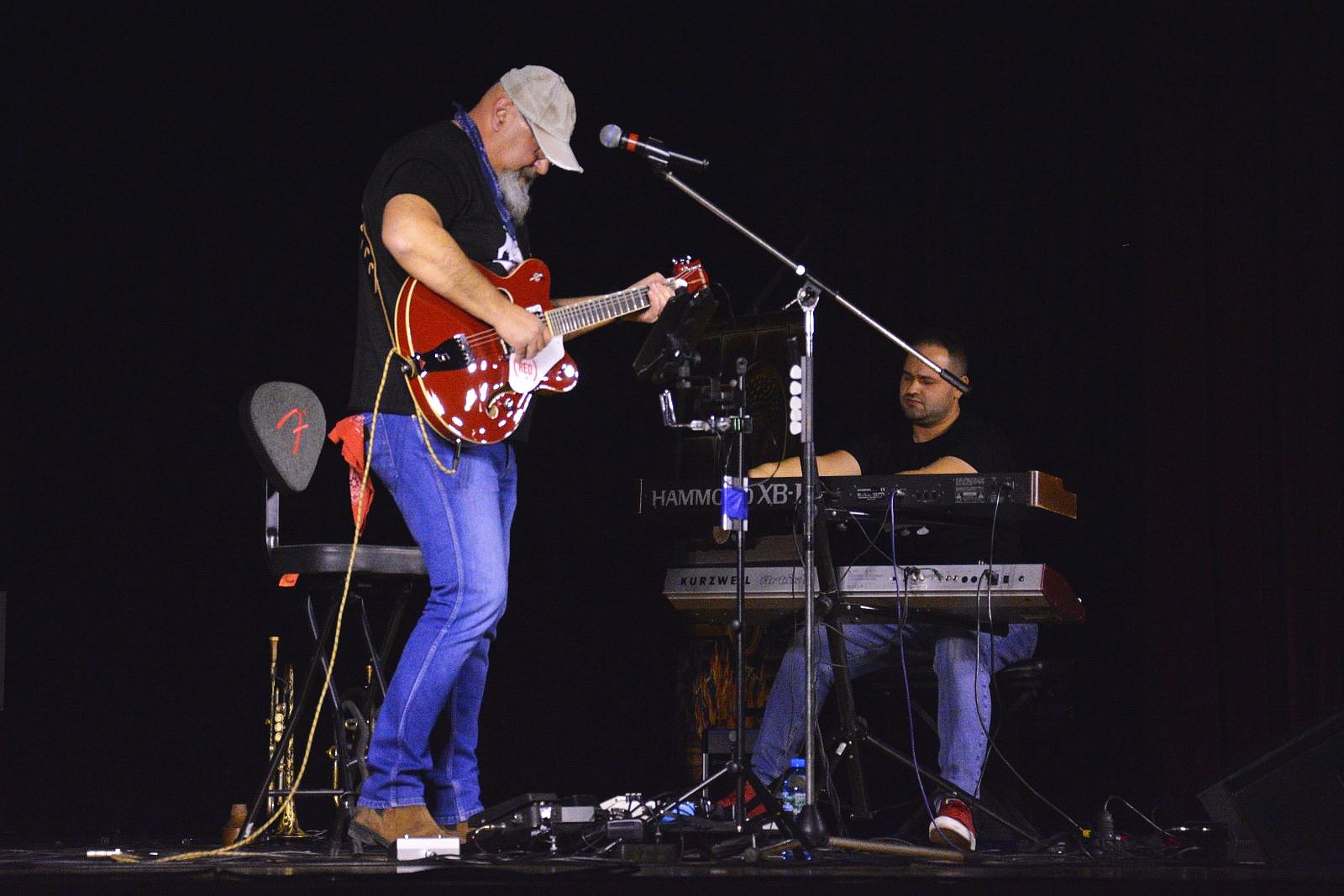 Koncert zespołu  Plug'n'Blues w chojnowskim domu kultury